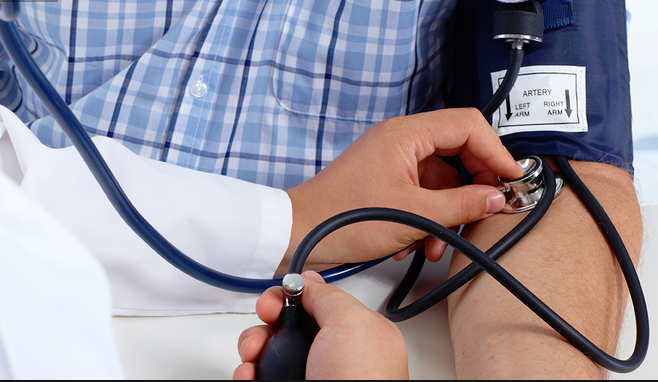 simptomi visokog krvnog tlaka u odraslih
