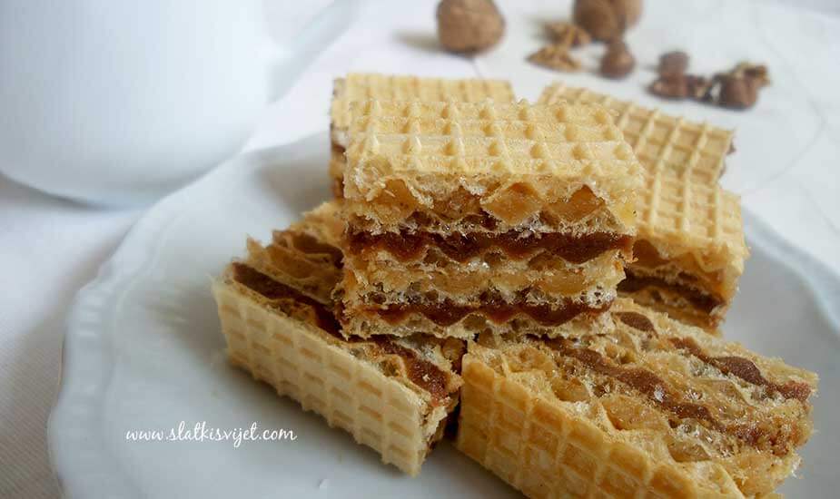 sarene-oblatne-s-orasima-i-keksima-recept