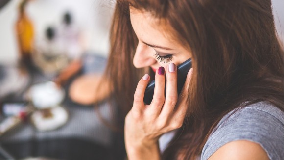 48583-telefon-580x326