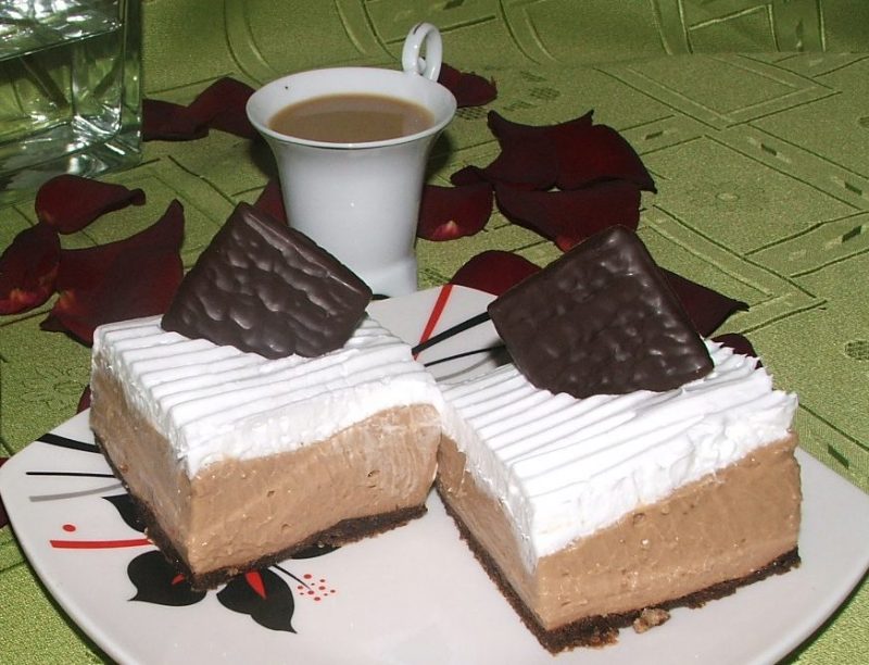 PENAST-AFTER-EIGHT-e1495112569929