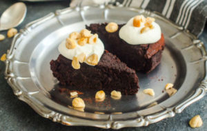 61455615-cokoladna-torta