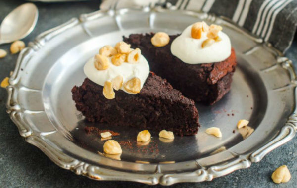 61455615-cokoladna-torta