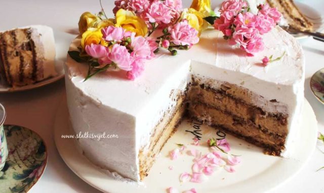 grcka-kraljica-torta-s-keksima-orasima-i-milka-cokoladom