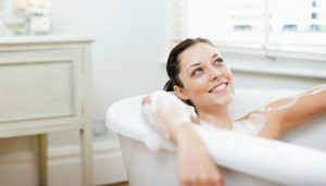 woman-bubble-bath-625n