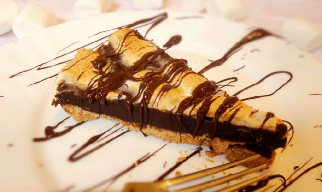 cokoladna-pita-marshmallow-kolac-5346127101
