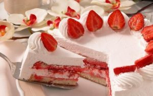 bijela_torta_ajgoda_converted