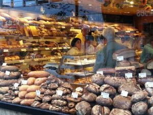 bread-726528_640