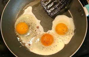 Fried Eggs at Home